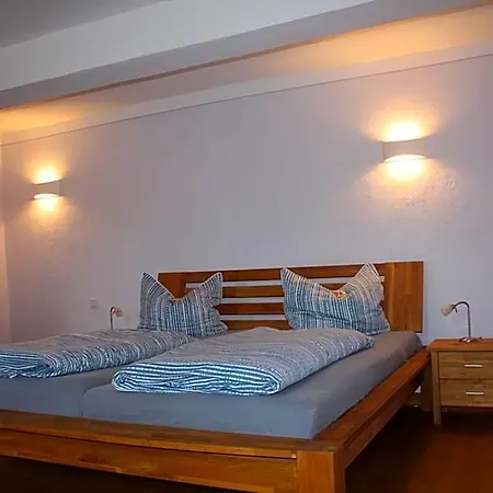 Hui Waeller 3*