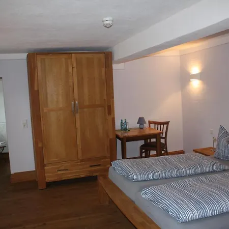 Hotel Hui Waeller Beilstein (Hessen)